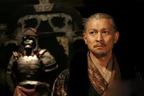 韩媒:李敏镐在中国很火是因为和赵子龙长得很像