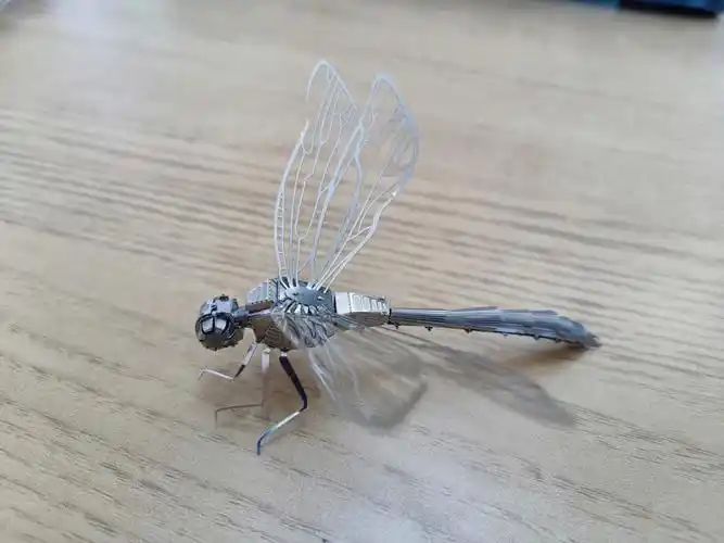 机械蜻蜓