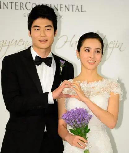 奇诚庸韩惠珍喜得爱女母女平安获众人祝福