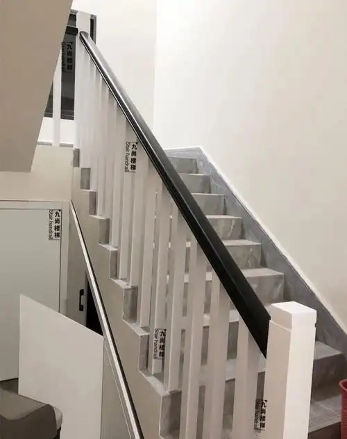 重庆本地做实木楼梯扶手