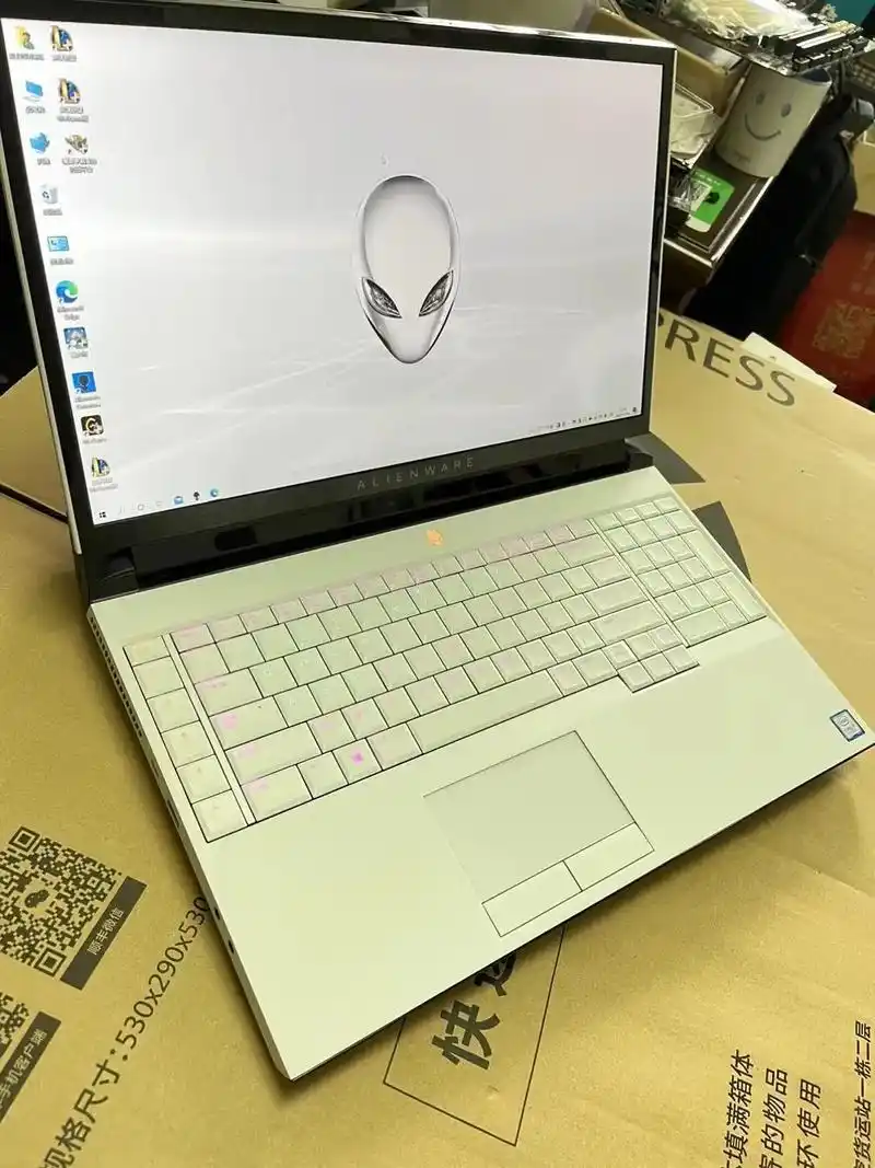 专业级游戏本外星人51mr1.#外星人电脑 #外星人 #外星 - 抖音