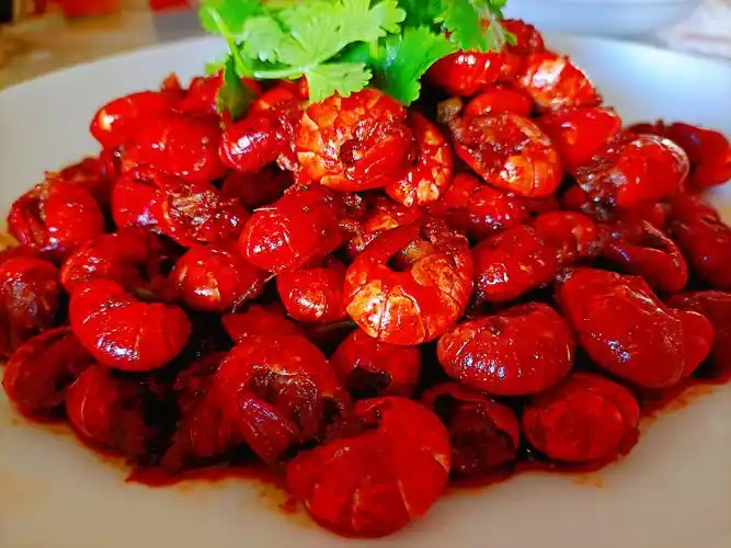 虾路相逢——麻辣龙虾尾,生活多滋味