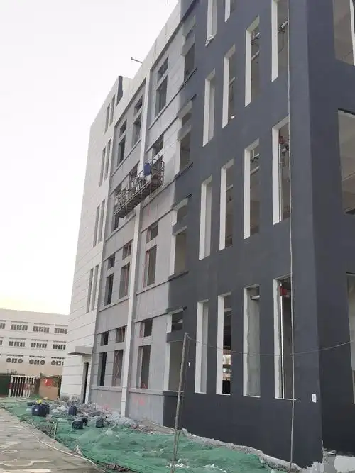 12#厂房外墙漆粉刷施工