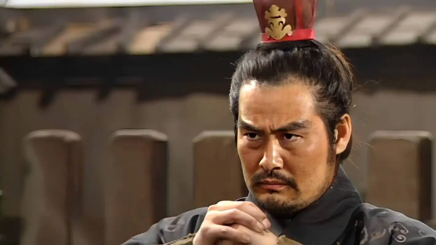 纵观三国演义,典韦唯一的交手记录就是和许禇大战,两个人都是以勇猛见