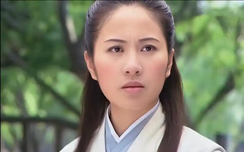 《封神榜》中温柔善良的莲花,《天下第一》中巾帼不让须眉的上官海棠