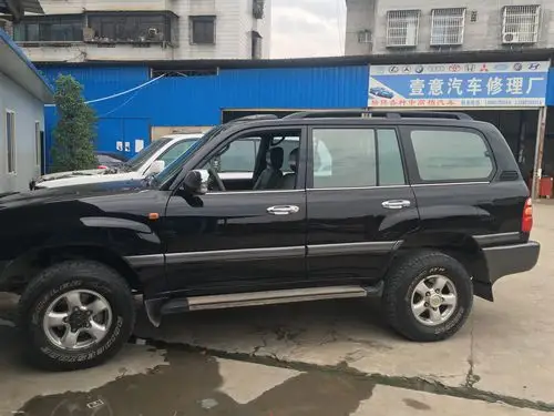 2004丰出售田陆地巡洋舰lc100精品车一台