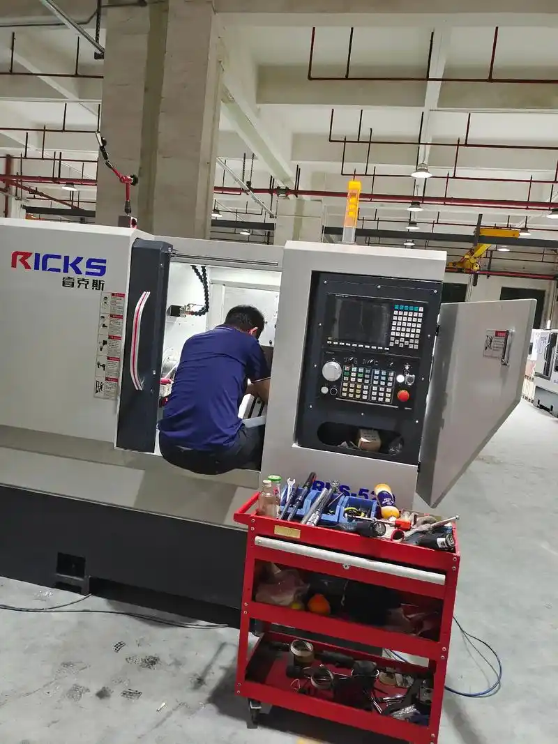 专业生产直营高精密加工中心,数控车床设备,排刀车床,刀塔尾顶 - 抖音