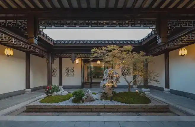 天井,在日式庭院设计中,更是常见.