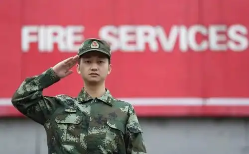 汶川地震幸存者蒋雨航,被埋废墟124个小时,如今在做什么?