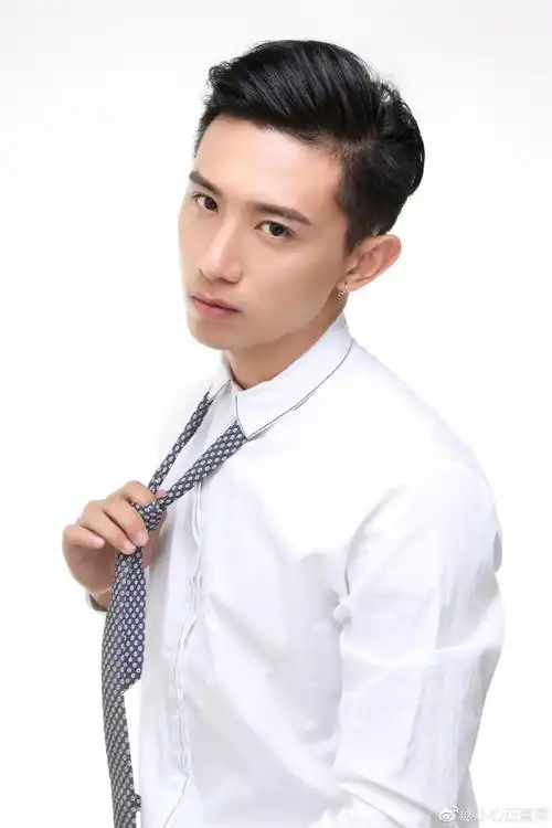 td正直博帅气迷人写真照片9p