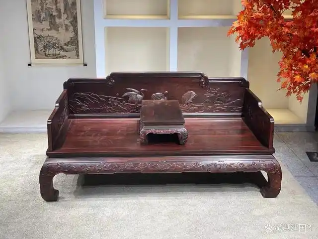 罗汉床icon,有人称为僧人所用,故称罗汉床,罗汉床