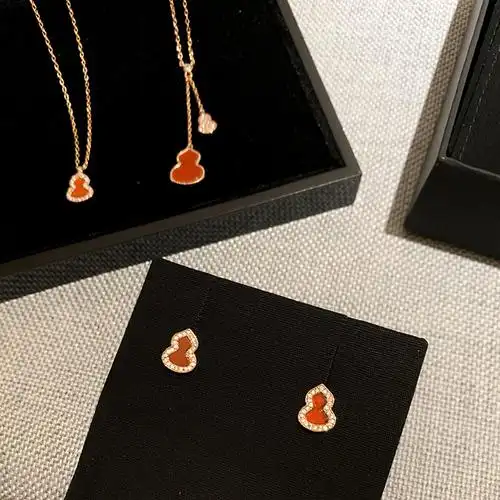 耳环耳钉轻奢设计小众纯银金小众18k项链葫芦项链