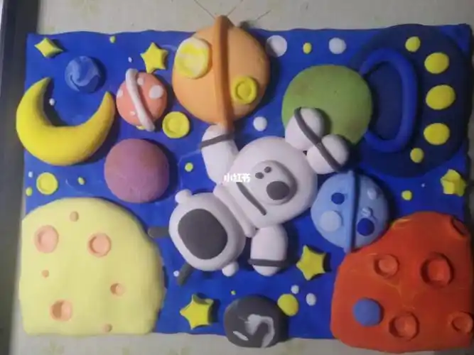 超轻粘土作品太空人