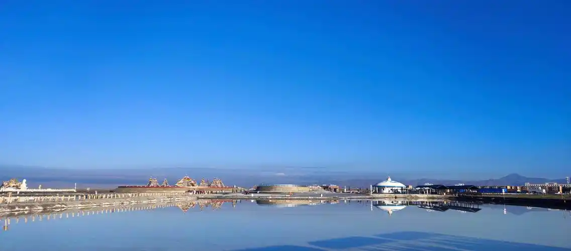 茶卡盐湖——天空之镜