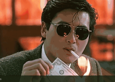 《英雄本色》周润发虽然潮流是轮回的,但也是易逝的,趁着现在年轻人都