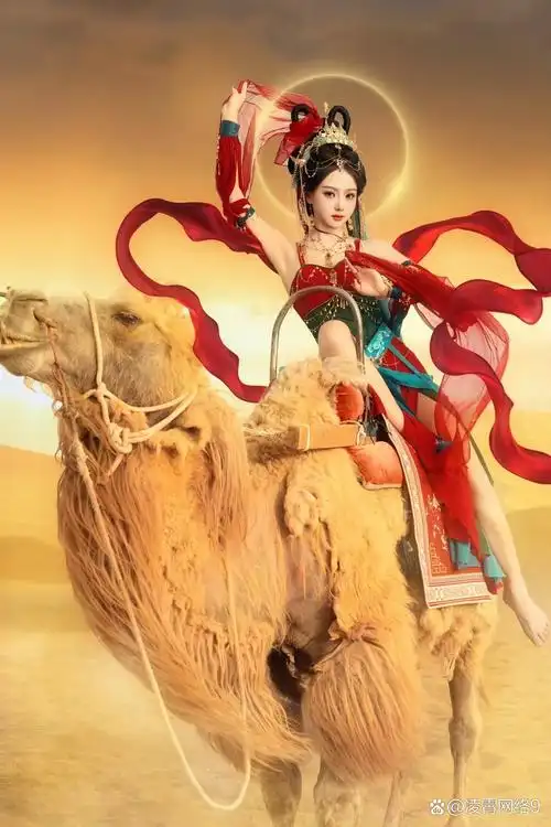 经历了千余年的岁月,却并未随着时代而消亡#美女写真# #敦煌飞天