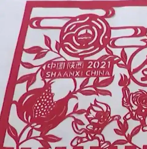 "石榴花除了突出西安元素外,还有一个作用就是把这些元素都串联起来.