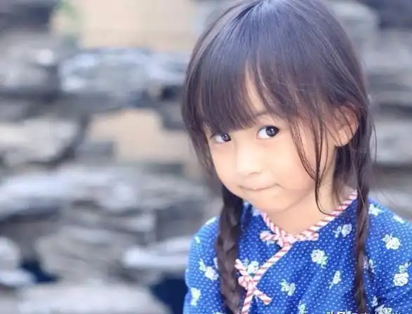 刘楚恬:2岁出道年入百万,因长相甜美被禁止整容,如今长成啥样