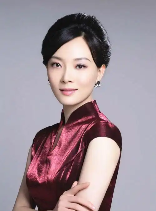 "旗袍女王"陈数完美演绎旗袍穿搭文化,轻松穿出复古高雅范