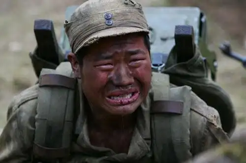 我的团长我的团:豆饼真的是被机枪震死的吗?知道原因后深感钦佩