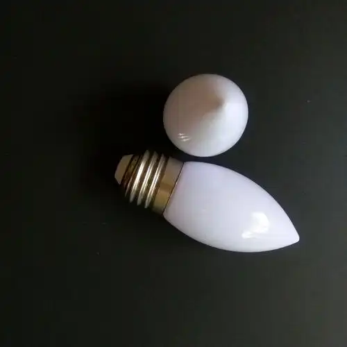 厂家批发led彩色灯泡节能一体全亮喜庆红灯e27led电蜡烛灯泡