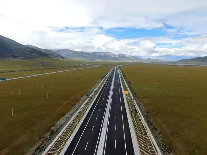[分享]京藏国家高速公路那曲至羊八井段通车