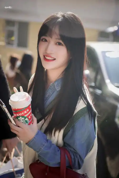 费沁源超话丨#费沁源蜜食记#38363134313832下次见@snh