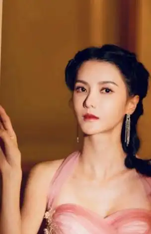 张芷溪金瀚官宣分手称不想再让大众误会男方曾陷出轨丑闻