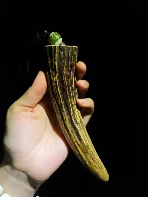 鹿角手把件留念