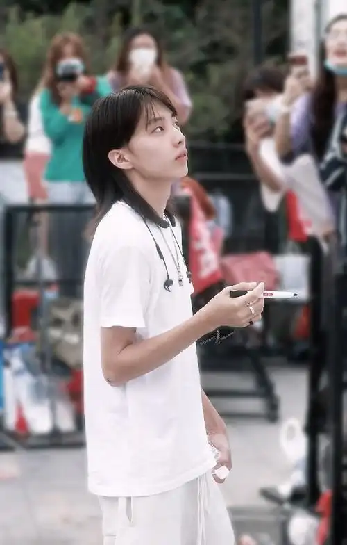 明日之子哈拉木吉