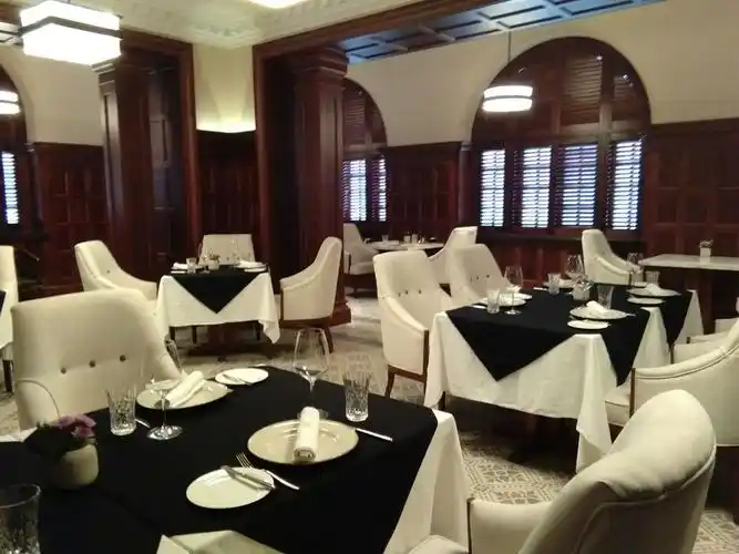 豪华的西餐厅