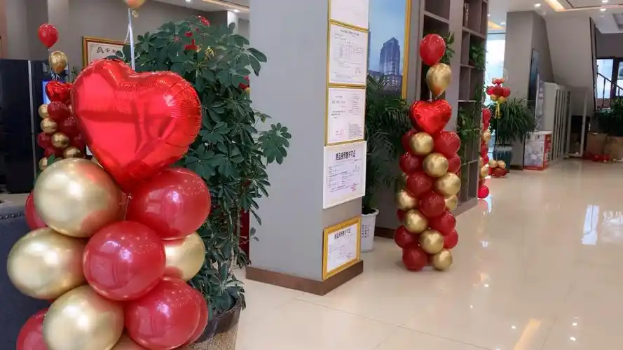 今日份售楼部气氛装饰