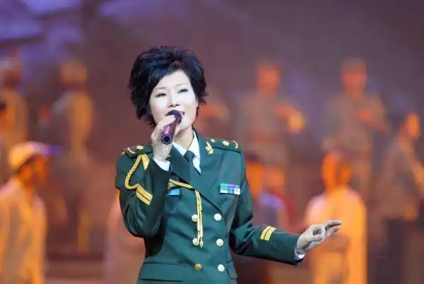 春晚一首歌红遍全国,却因为癌症遗憾去世,她永远留在37岁!