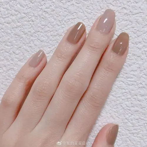 低调的裸色系美甲,上班族学生党都可的日常温柔款