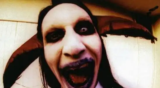 美国反宗教歌手玛丽莲曼森素颜自曝不脱内裤嘿咻