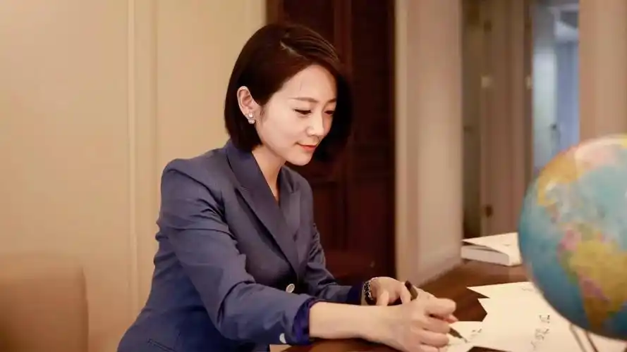 《不死法则》艾诚自序:黑天鹅时代,只有向死而生