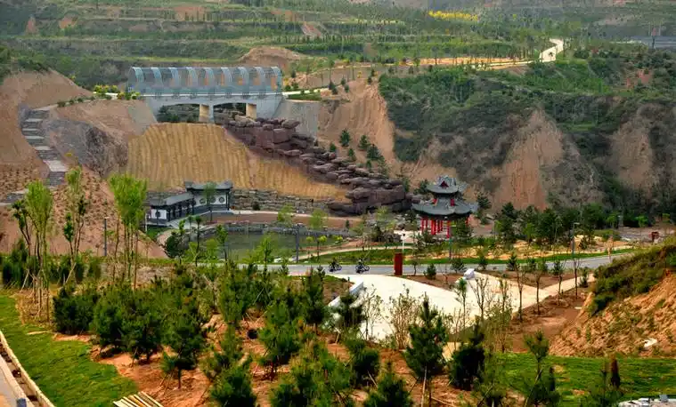 百草坡森林植物园