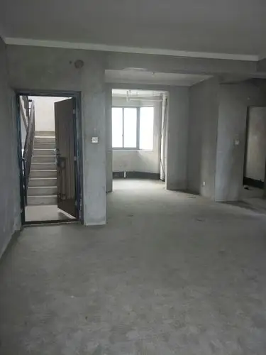 4平方三室两厅毛坯.-淮南寿县二手房-安徽淮南朝阳房产网