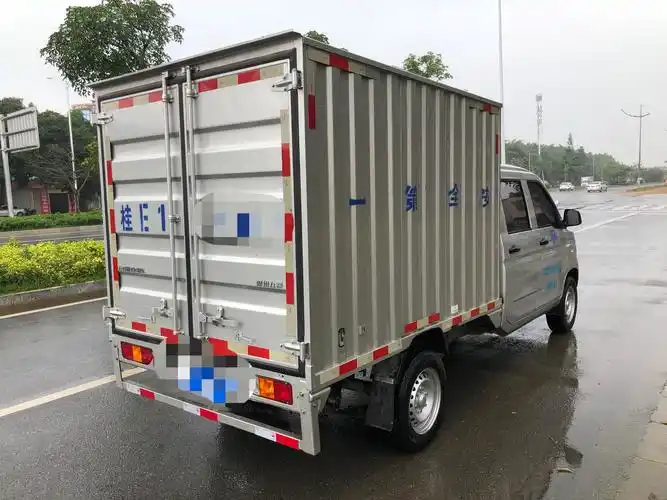 20年5月,五菱双排新款厢式货车,1.8排量,几千公里