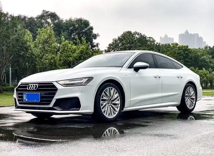 20奥迪a7白色