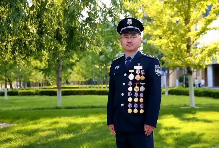 (保安管理师)职业资格,授予"北京市职工高级职业技术能手"荣誉称号