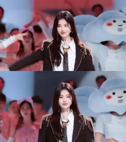 鞠婧祎唱恋爱告急好甜