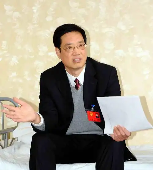 杨红旗图册_百度百科