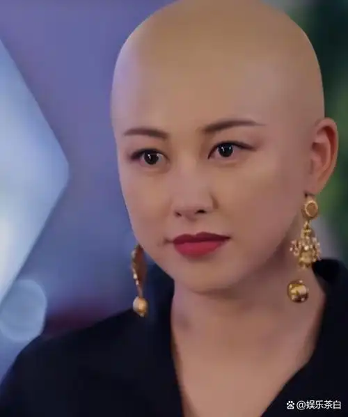 丑不丑,看光头!这8位女星,有的惊艳无比,有人不忍直视