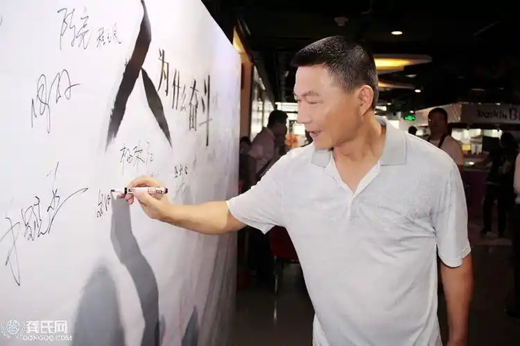 创业励志微电影人为什么奋斗首映发布