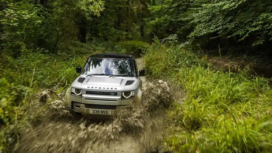 2021款路虎defender 90