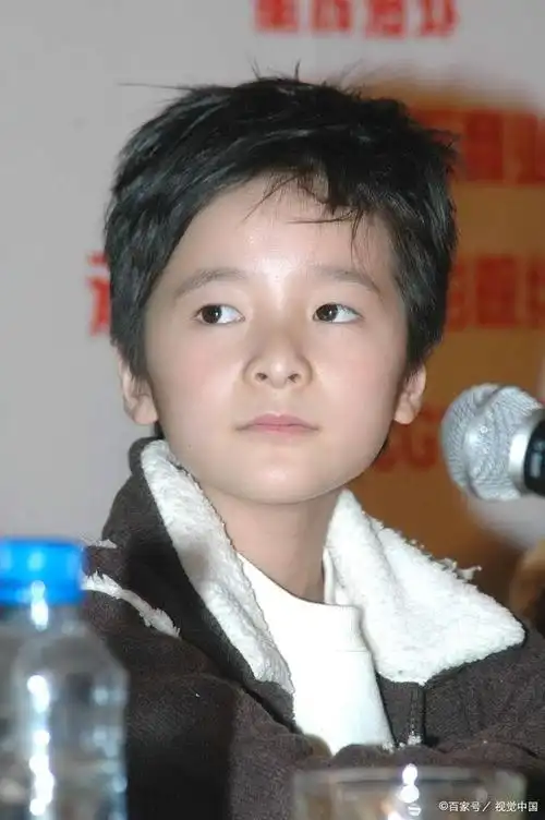 小时候被周星驰相中,如今成为二次元美少女,徐娇的演艺路