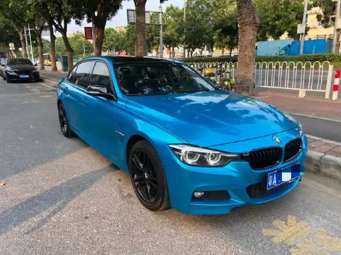 宝马320lim运动曜夜版最顶配3系