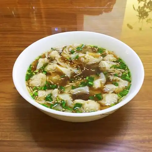 酸汤馄饨,酸辣香浓,好吃到舔碗底