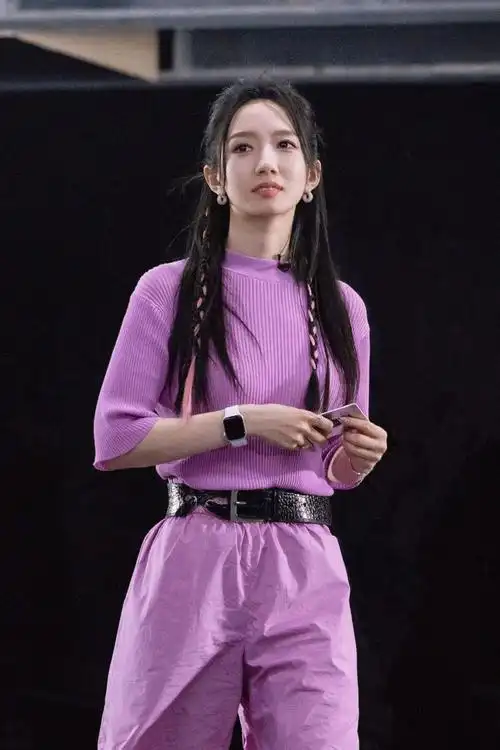 ella问孟美岐四年前和现在有什么不同##孟美岐说对不起我热爱的东